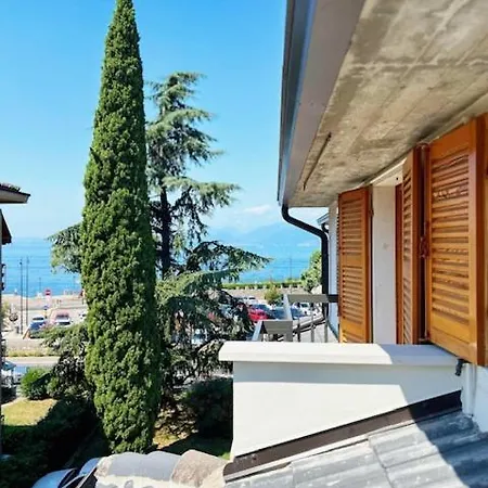 Rosanna Apartment Torri Del Benaco