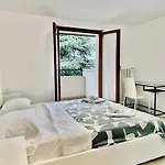 Rosanna Apartment *