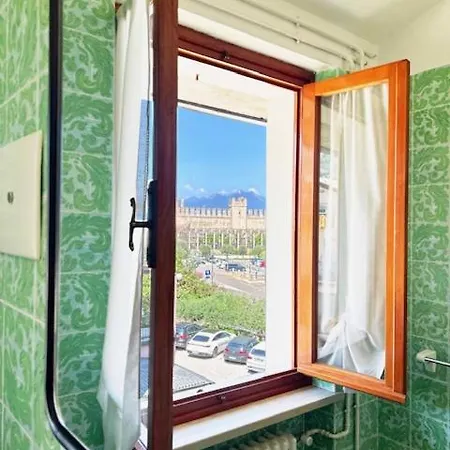 Rosanna Torri Del Benaco