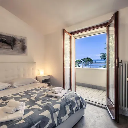 Rosanna Torri Del Benaco