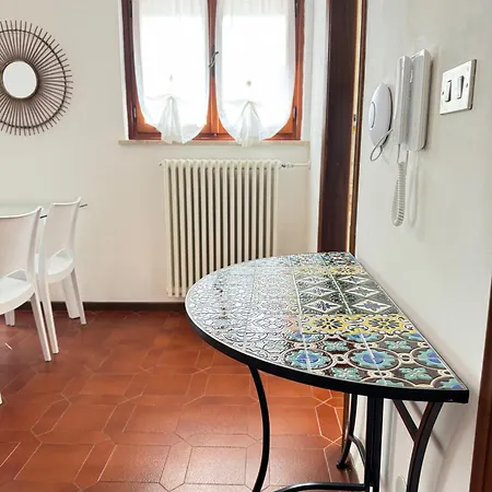 Rosanna Torri Del Benaco